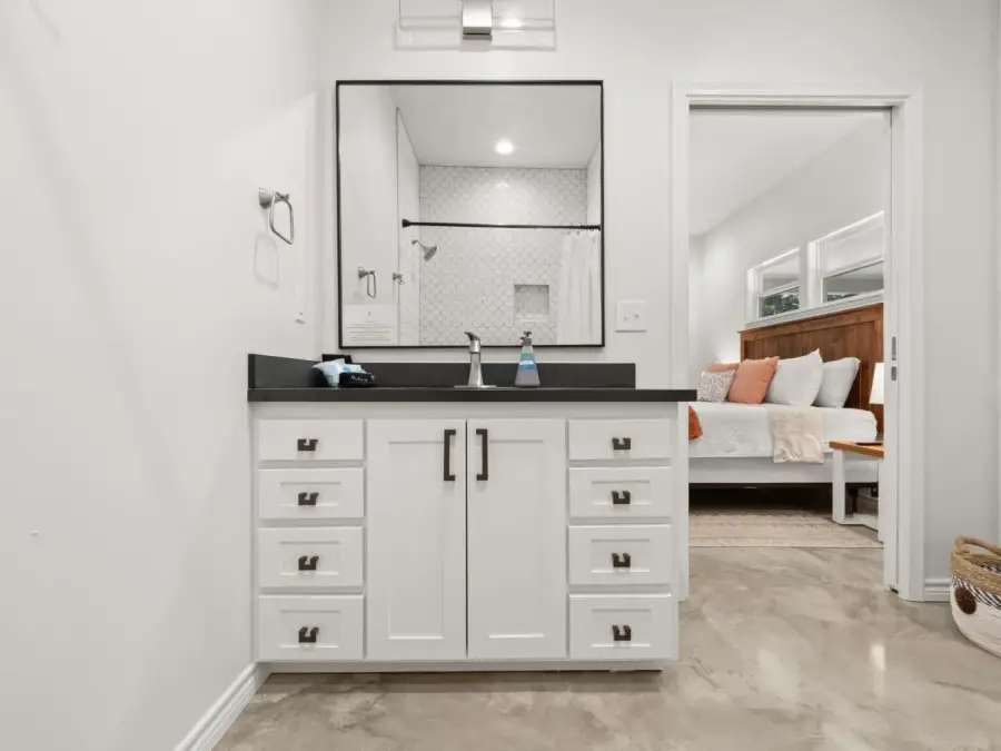 Master bedroom bathroom. Master bedroom bathroom.